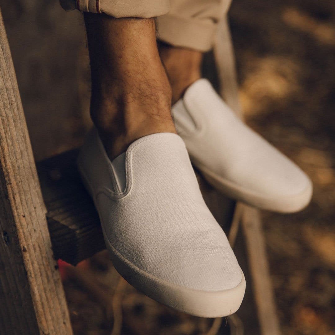 Stylish & Comfortable: The Ultimate Guide to White Slip-On Shoes for Men